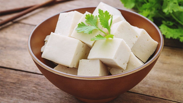 តៅហ៊ូពងមាន់ ពណ៌ស