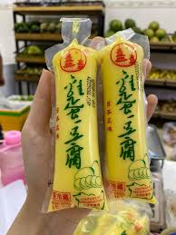 តៅហ៊ូពងមាន់ ពណ៌លឿង